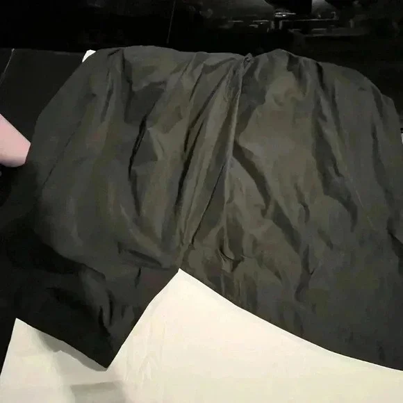 Bize Skirt (Cute) - Size 2 - Picture 3 of 5